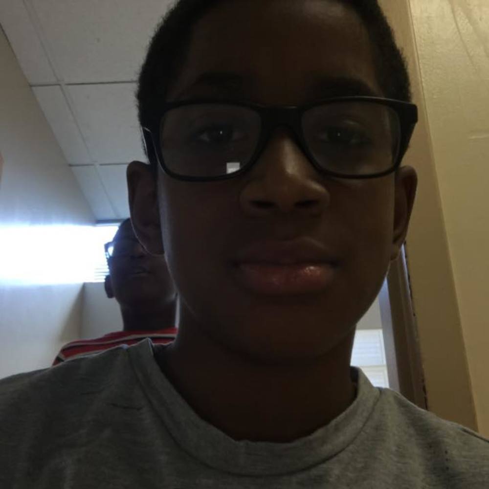 Meet your Posher, Abismael